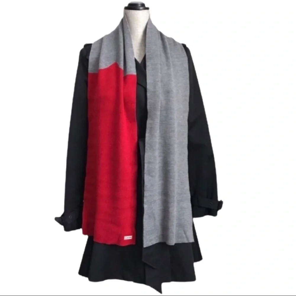 New no tags Hunter Original Unisex Moustache Merino Wool Scarf one size